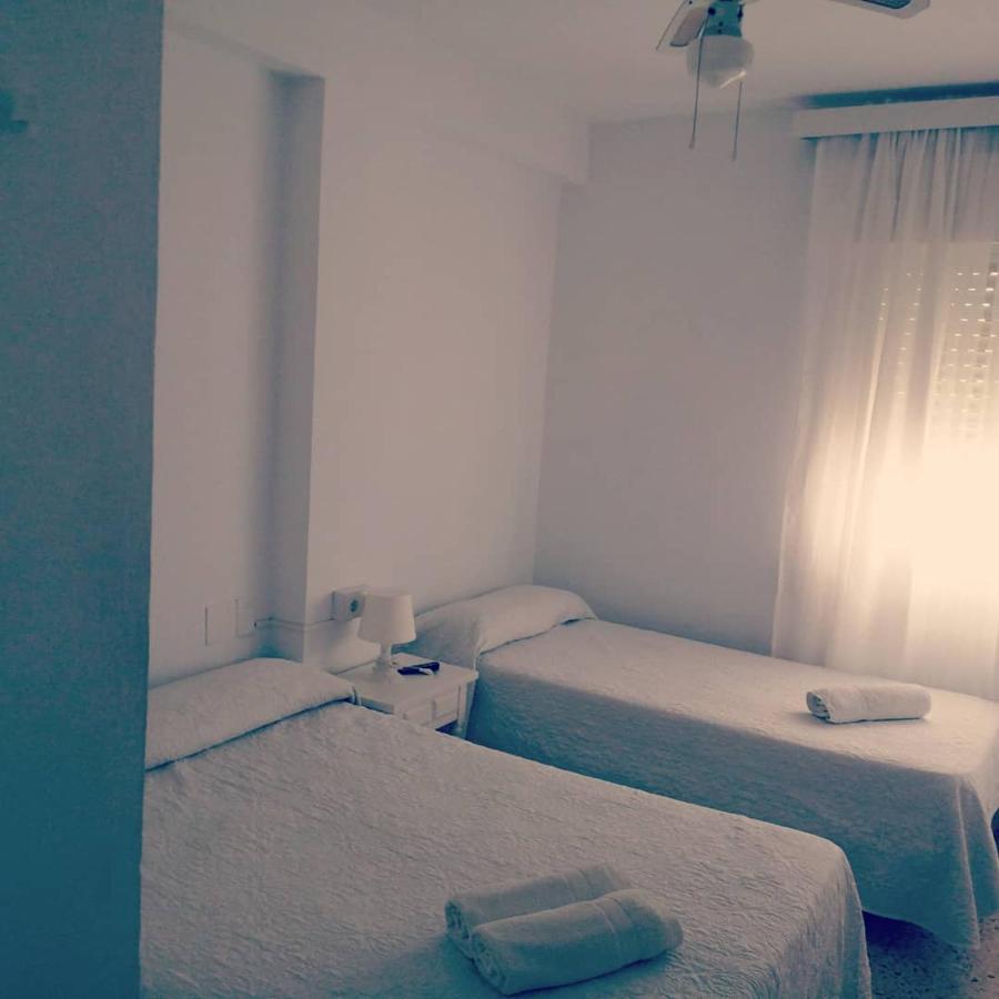 Hostal La Parada Hotel Huelva Kültér fotó